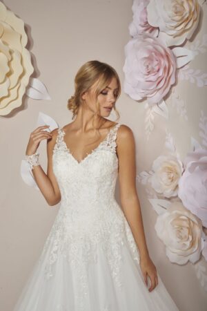 317 The Sposa Group Miss Kelly Collector Brautmoden Brautkleider Kollektion 2020 204 37 45759