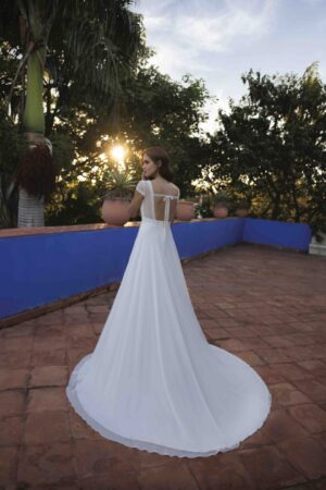 504 The Sposa Group Bom Brautmoden Brautkleider Kollektion 2020 BM119 3