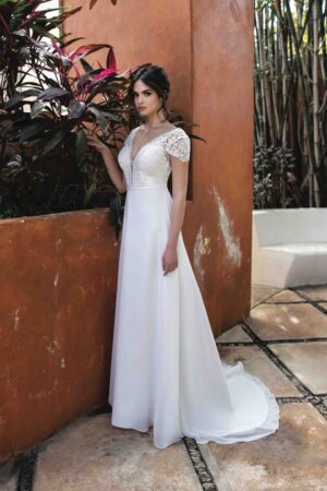 509 The Sposa Group Bom Brautmoden Brautkleider Kollektion 2020 BM138 1