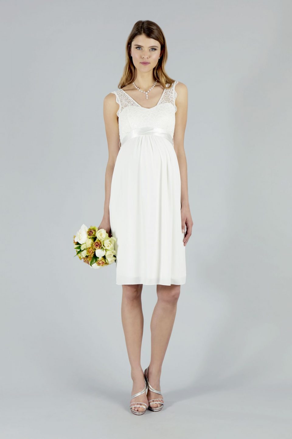 04 Sweetbelly Brautkleider fuer Schwangere Kollektion 2020 Arabella short front 1