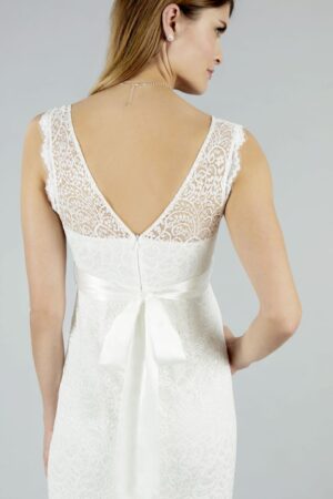 24 Sweetbelly Brautkleider fuer Schwangere Kollektion 2020 Kelly short ivory detail 2