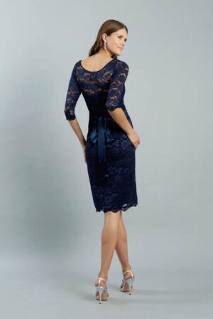 39 Sweetbelly Brautkleider fuer Schwangere Kollektion 2020 Tabea dark blue short back