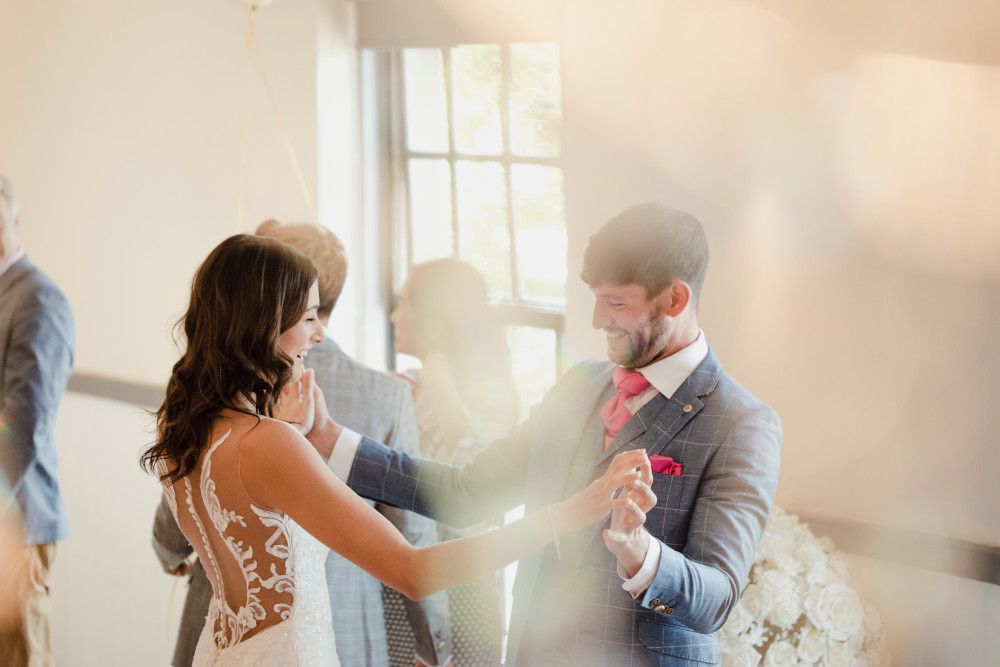06 HOCHZEITde Ideen Ratgeber Fragt nach Die besten Liebeslieder iStock 901907656 2020 10