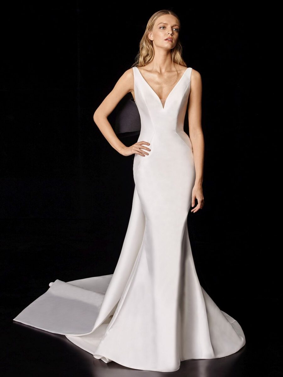 1 044 Enzoani Brautmoden Brautkleider Kollektion 2021 Enzoani 2021 Pro PeytonC Fro Web