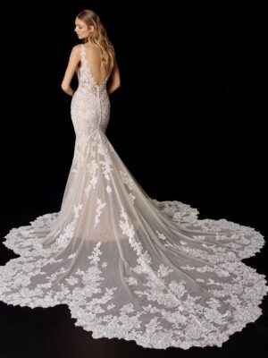 1 064 Enzoani Brautmoden Brautkleider Kollektion 2021 Enzoani 2021 Pro Poppy Bac Web