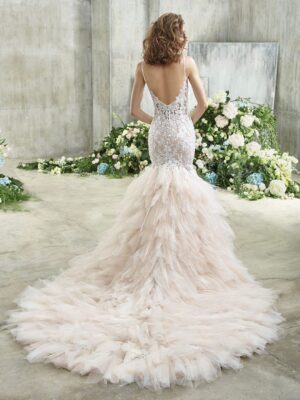 4 014 Badgley Mischka Brautmoden Brautkleider Kollektion 2021 BM 2021 Pro Elyse Bac Web