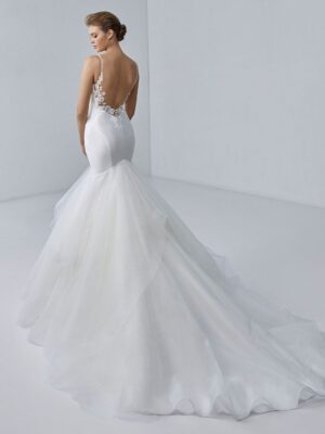 6 022 Etoile by Elysee Brautmoden Brautkleider Kollektion 2021 Etolie 2021 Pro Brigitte Bac Web