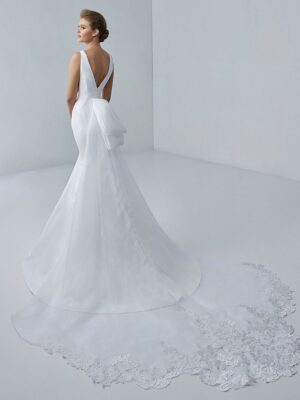 6 028 Etoile by Elysee Brautmoden Brautkleider Kollektion 2021 Etolie 2021 Pro Cygneau Bac Web