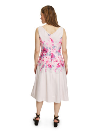 01-49-Vera-Mont-Abendmode-Abendkleider-Kollektion-FS-2022-45904246-4845-R