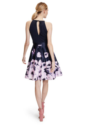 01-8-VM-by-Vera Mont-Abendmode-Abendkleider-Kollektion-FS-2022-01374630-8847-R