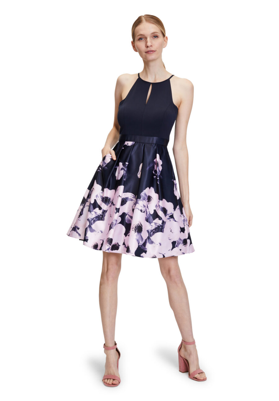 01-9-VM-by-Vera Mont-Abendmode-Abendkleider-Kollektion-FS-2022-01374630-8847-V