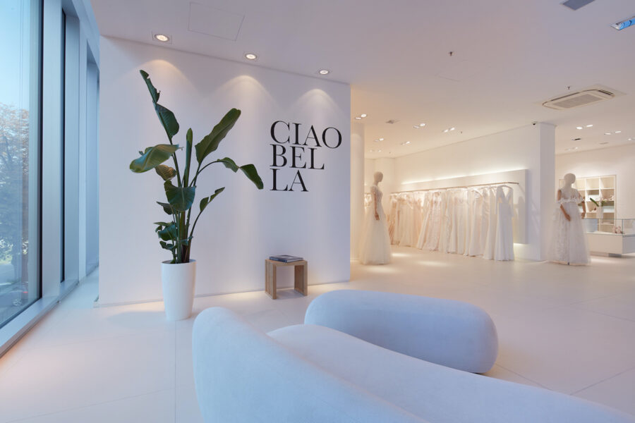 01-A-T-Moda-Sposa-Brautmodenfachgeschaeft-Freiburg-Brautkleider-Hochzeitsanzuege-2022