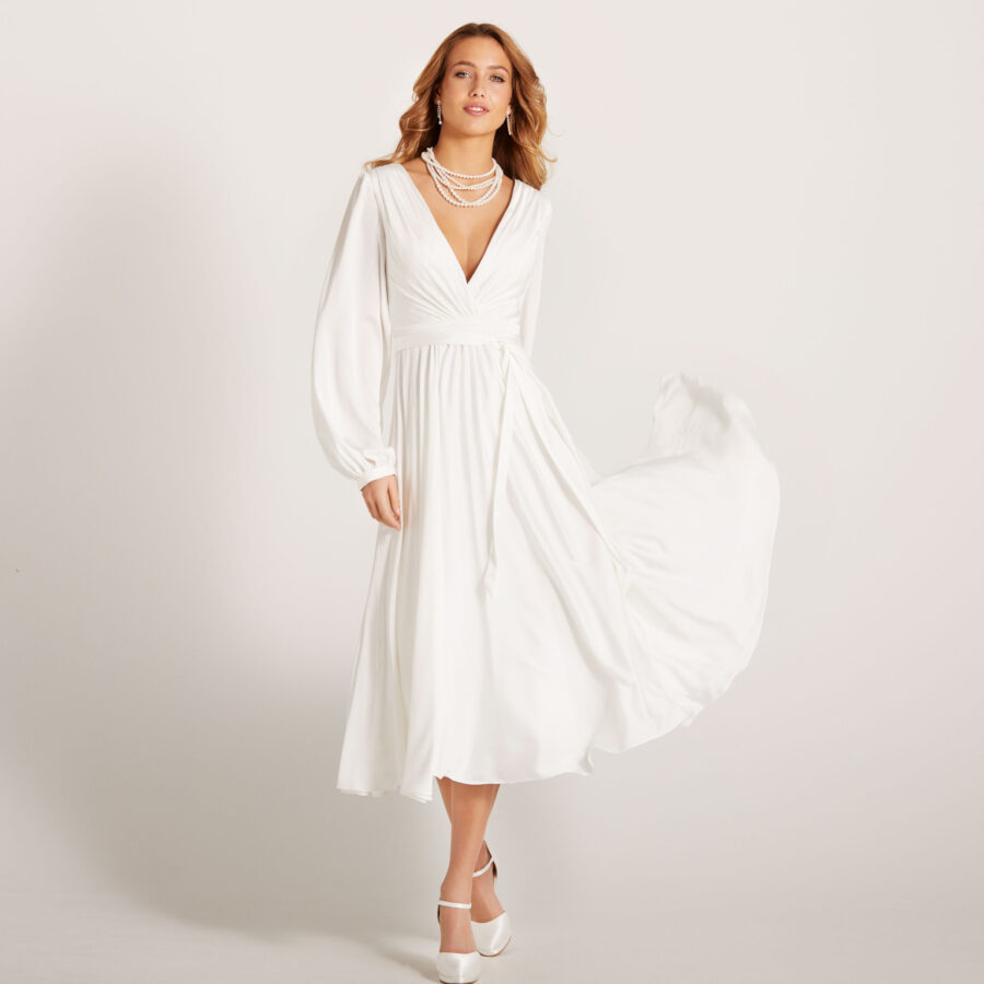 01-LILLY-Brautkleider-Kollektion-DIAMONDS-by-Lilly-2023-08-4374-CR