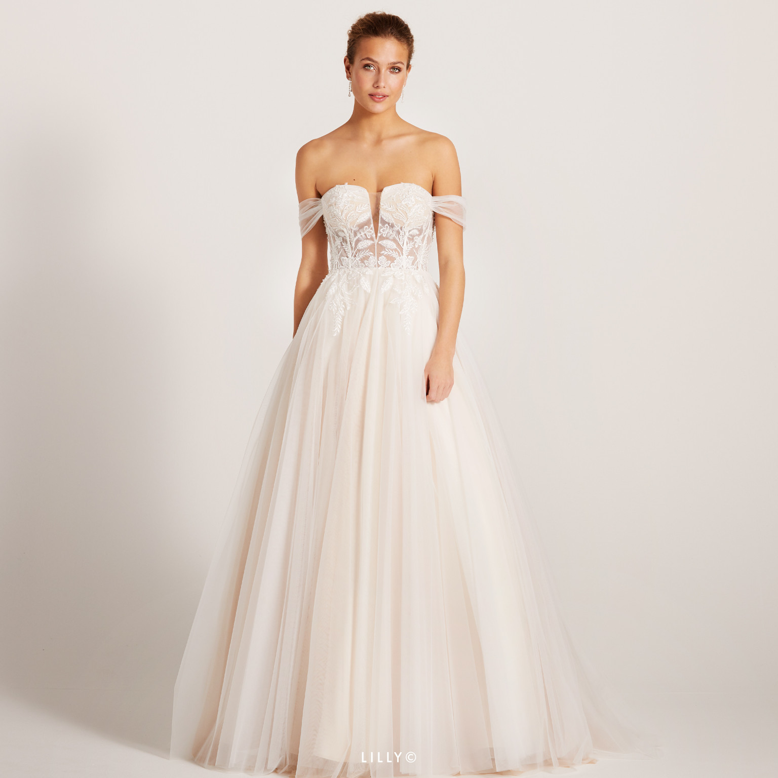 01 LILLY Brautkleider Kollektion Lilly 2023 08 4305 NU