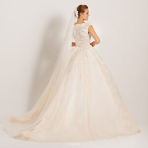 02-LILLY-Brautkleider-Kollektion-Lilly-2023-08-4392-NU