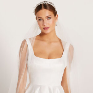 03-LILLY-Brautkleider-Kollektion-pure-with-by-Lilly-2023-08-4387-CR