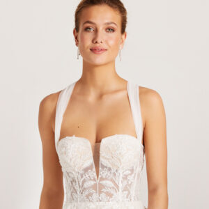 04-LILLY-Brautkleider-Kollektion-Lilly-2023-08-4305-NU
