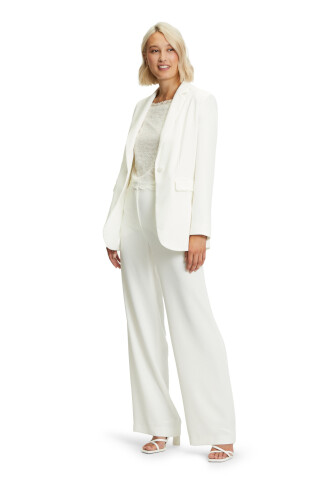 01 Betty Barclay Hochzeitskleider V by Vera Mont FS 2023 33614041 1014 VH