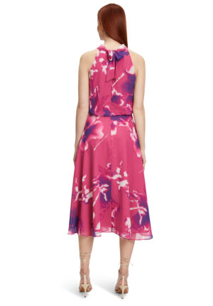 02-Betty-Barclay-Kleider-fuer-Hochzeitsgaeste-V-by-Vera-Mont-FS-2023-33774043-4838-R