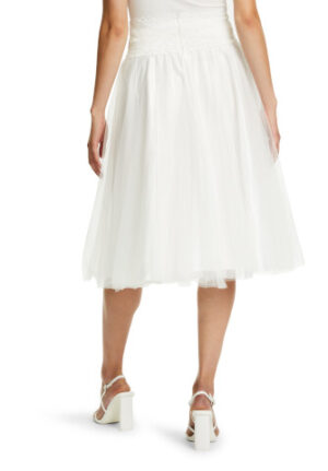 03-Betty-Barclay-Hochzeitskleider-V-by-Vera-Mont-FS-2023-33684213-1014-R